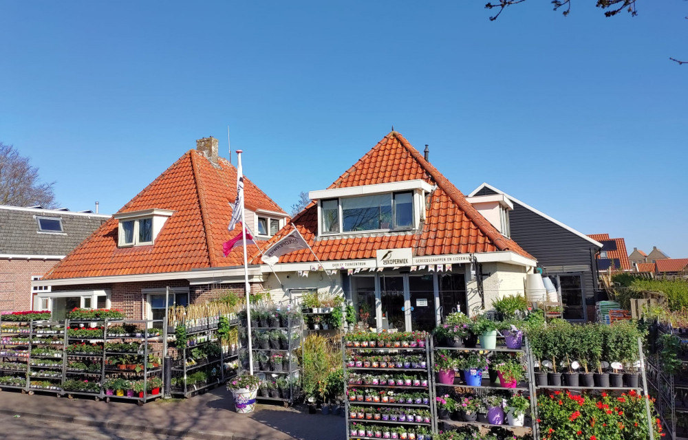 Hovenier / Winkelmedewerker (Tuin afdeling)